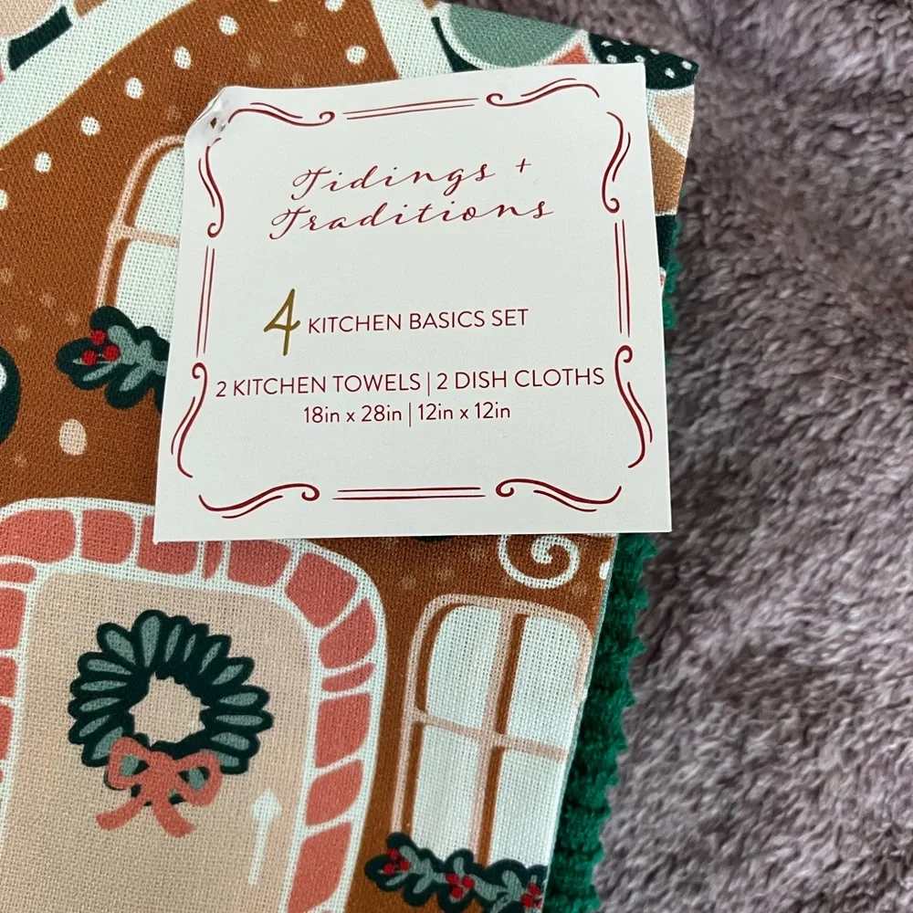 Festive Green/ Gingerbread Kitchen Towel Set 4 Piece